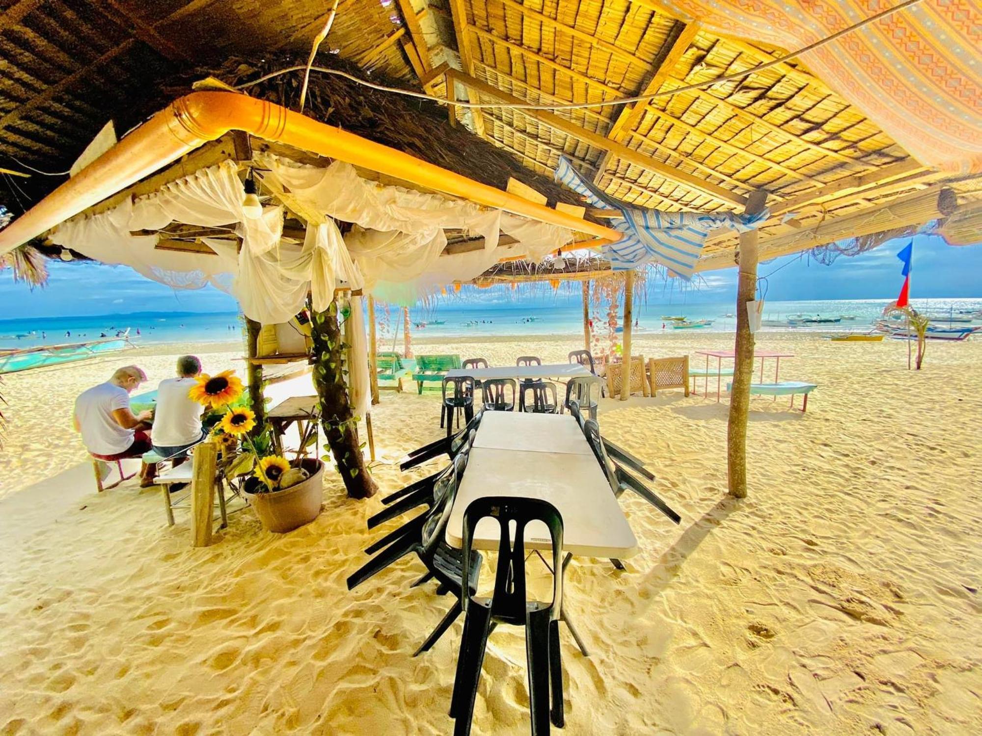 Dohibern Beach Resort Bantayan Bagian luar foto